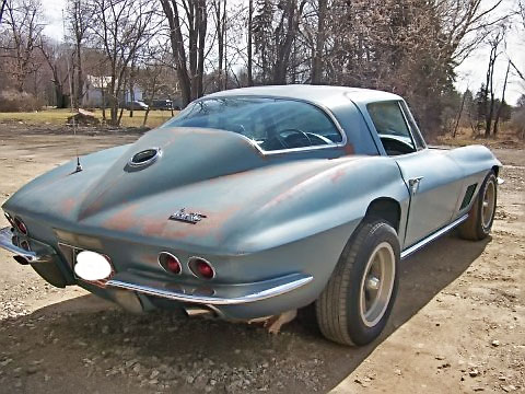 1967_Chevrolet_Corvette_C2_427_Coupe_Barn_Find_Rear_1.jpg