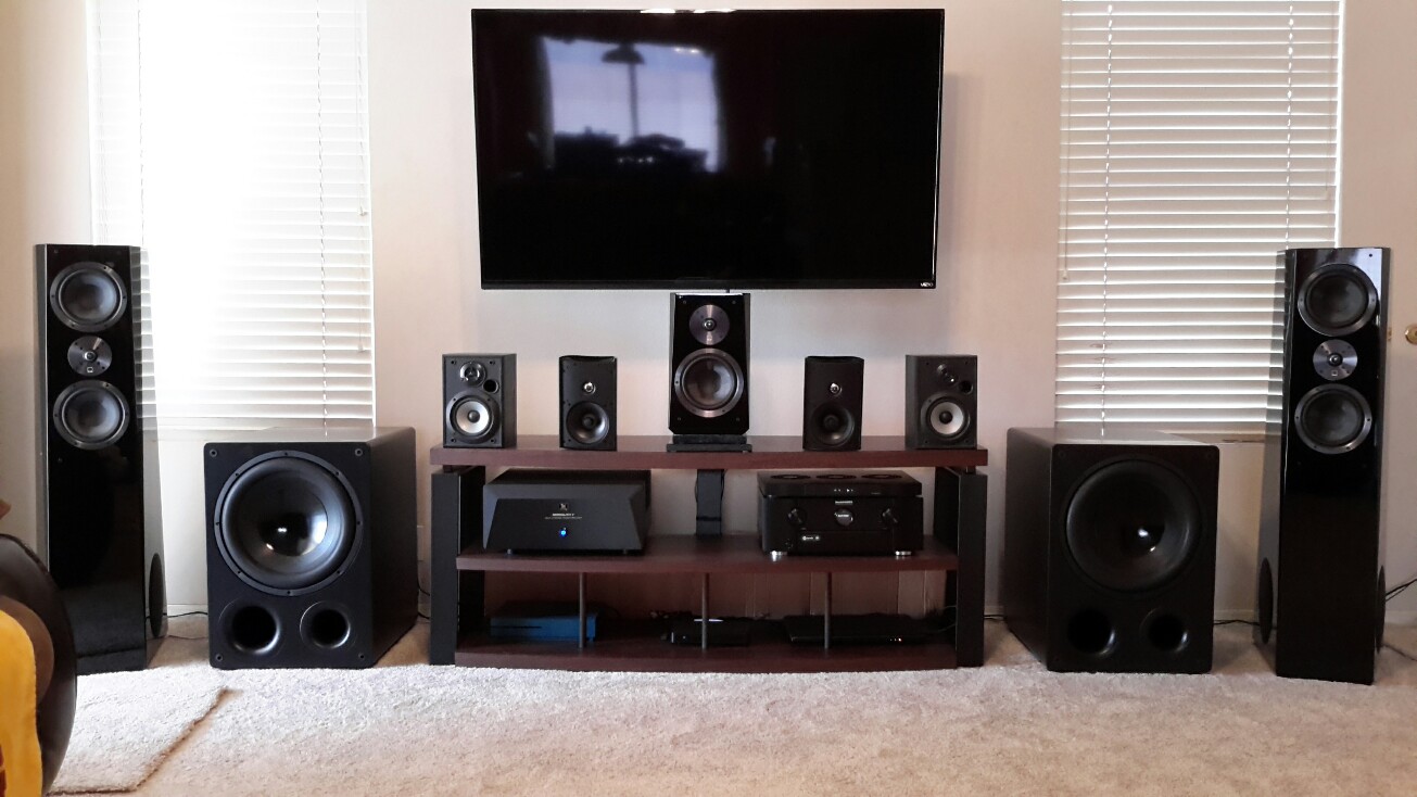 2 store center speakers