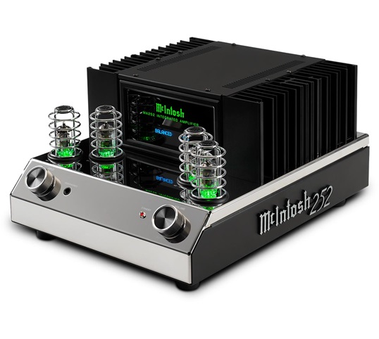 McIntosh MA252 Angle Right.jpg