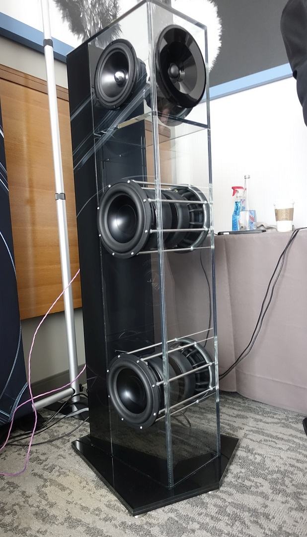 Perfect8 speakers single2.jpg
