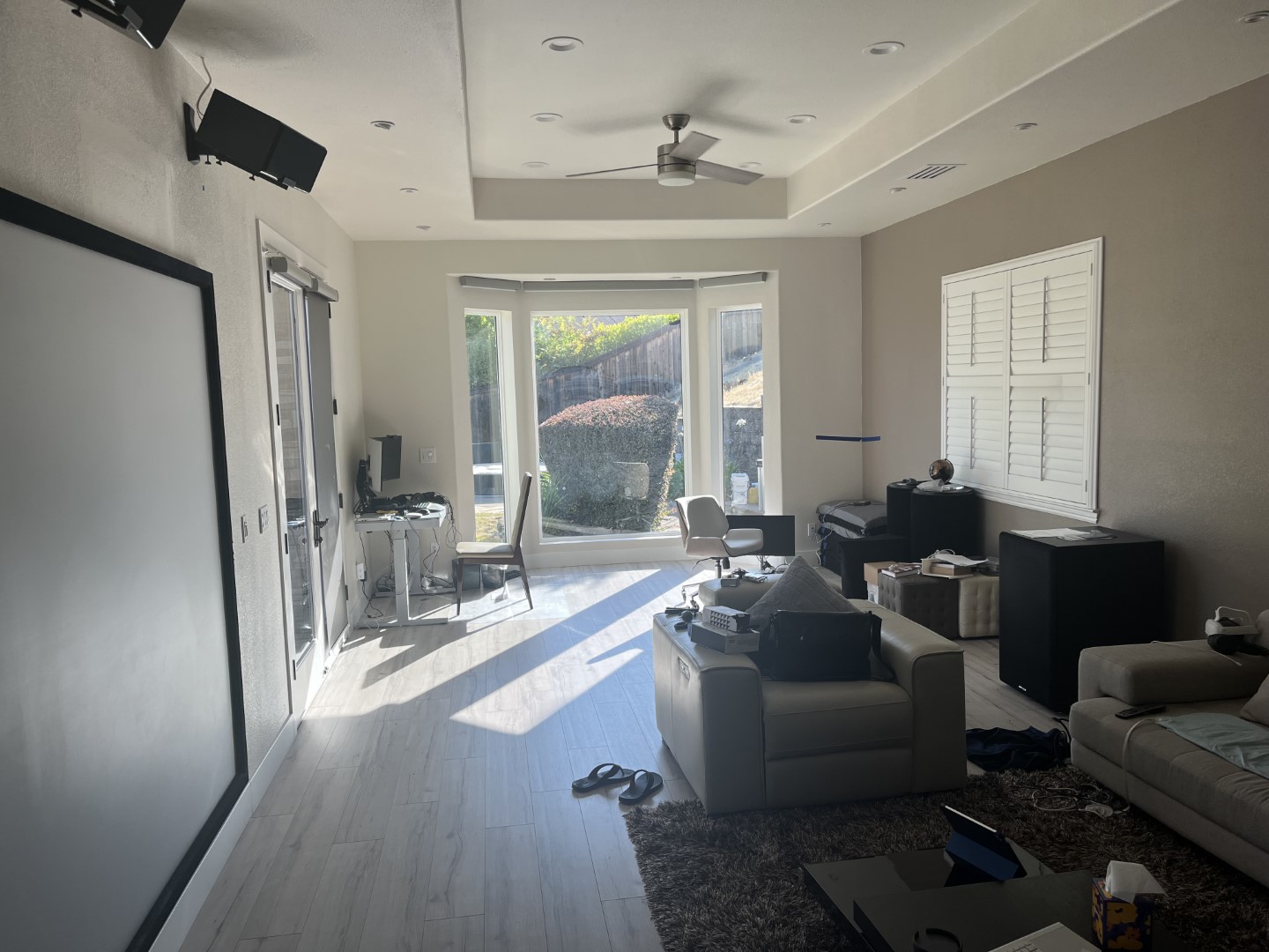 Room Pic 2 (Large).jpg