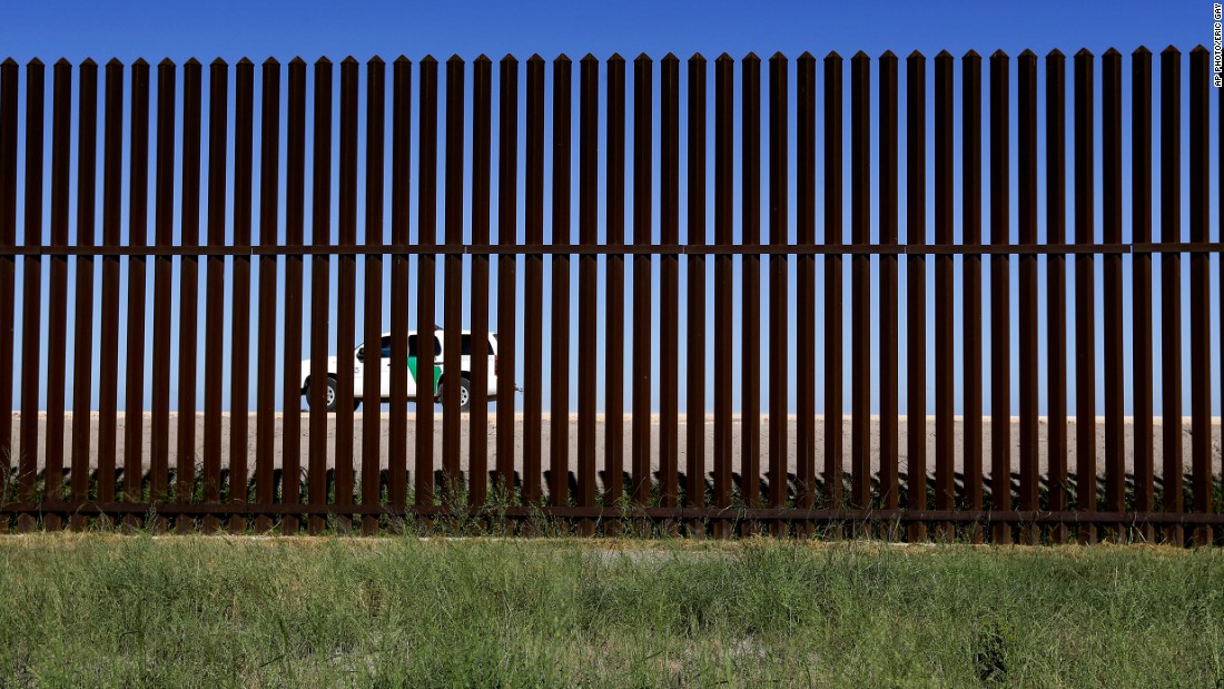 170215121300-trump-border-wall-brownsville-super-tease.jpg