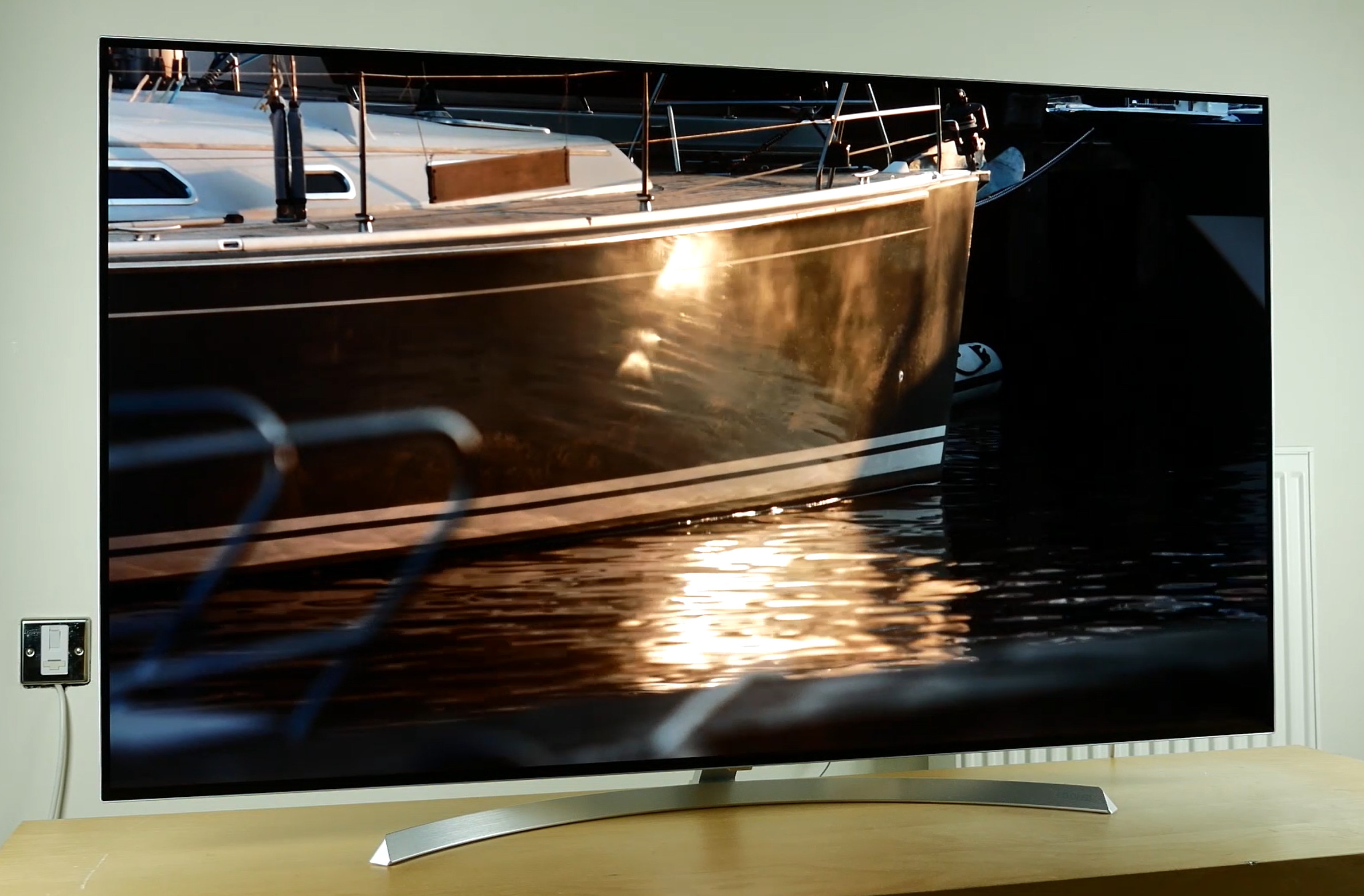 uhdtv_LG-OLED55B7V_b7.jpg
