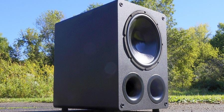 www.audioholics.com