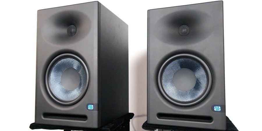 www.audioholics.com