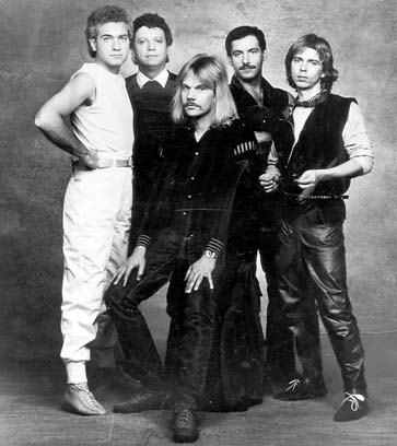 hou_mus_33115_robotostyx1.jpg