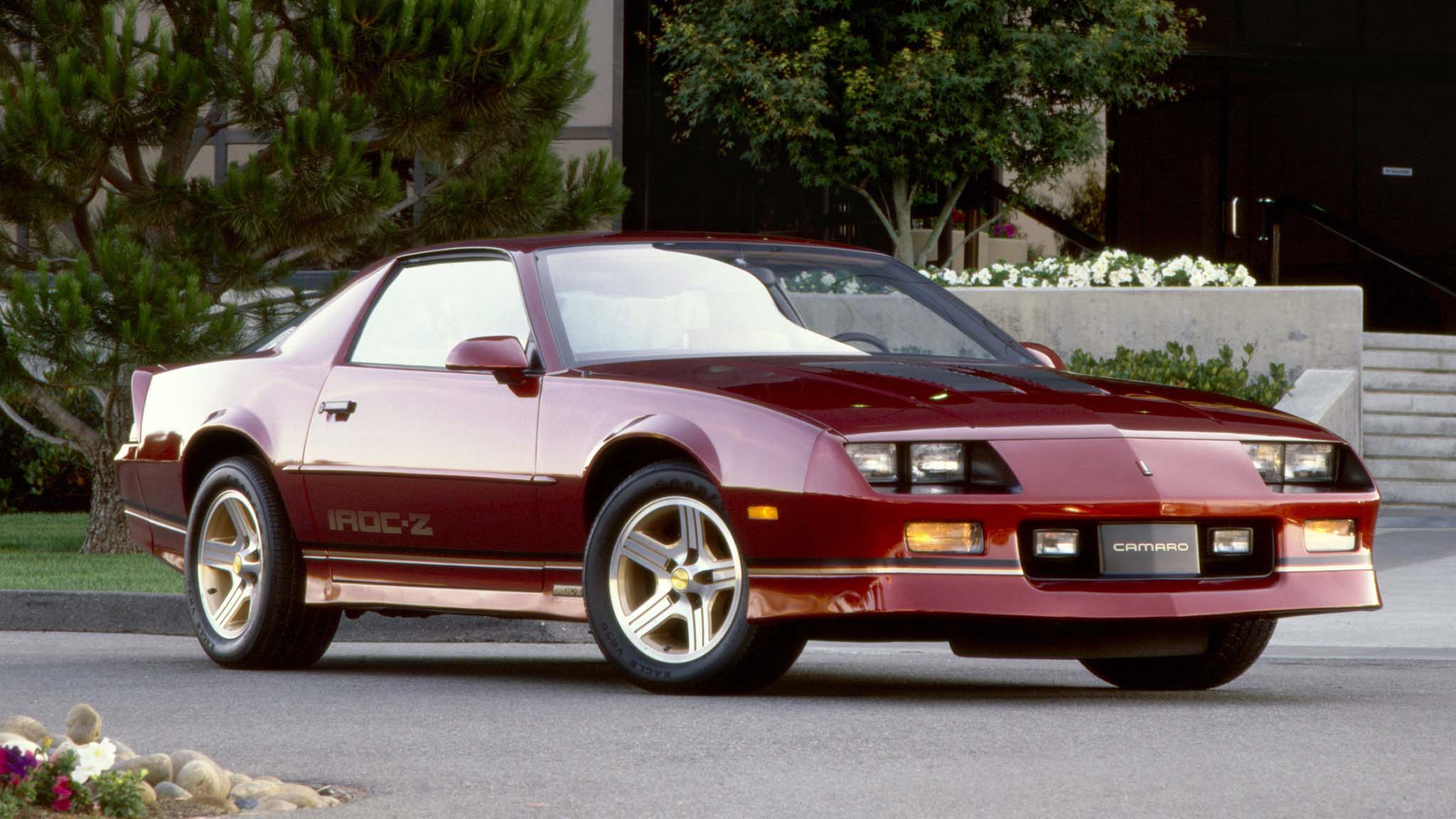 www.motortrend.com