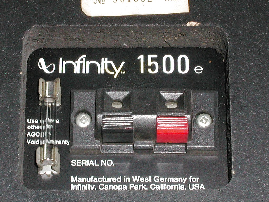 RS1500e-panel-vor.jpg