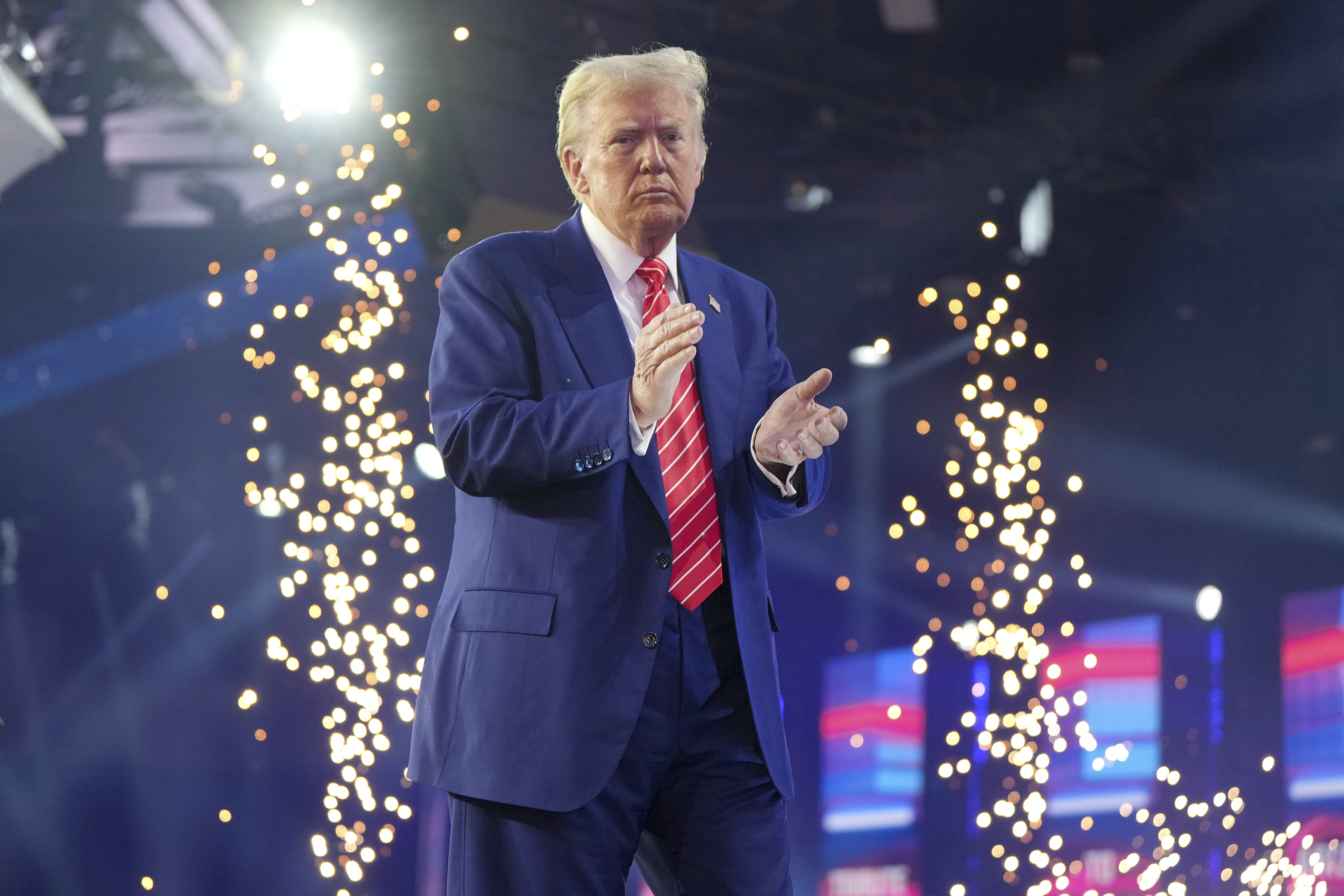 www.newsweek.com