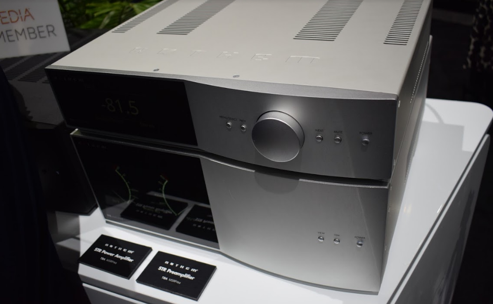 www.audioholics.com