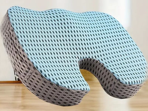 This Seat Cushion That Feels Like Sitting on a Cloud