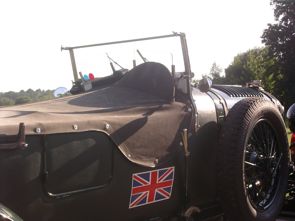 126089398_ZwqhB-XL.jpg