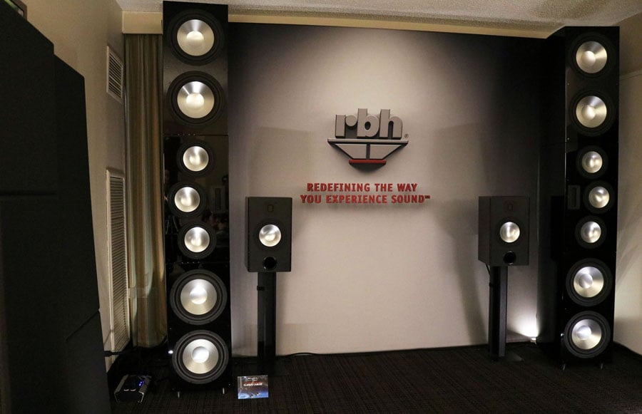 www.audioholics.com